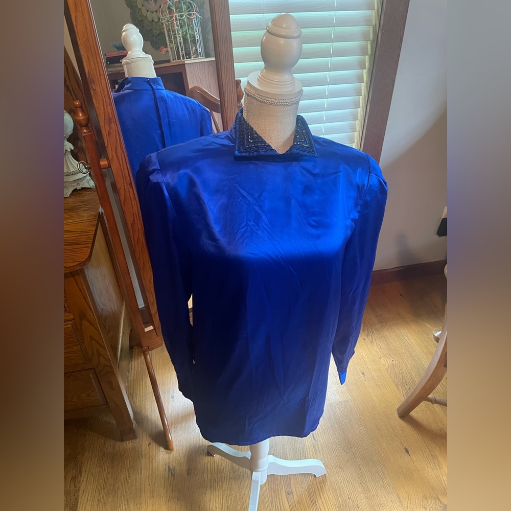 Vintage Silk Blouse - Picture 3 of 7